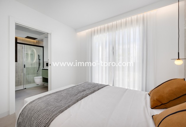 Nieuwbouw - Geschakelde woning - Mutxamel