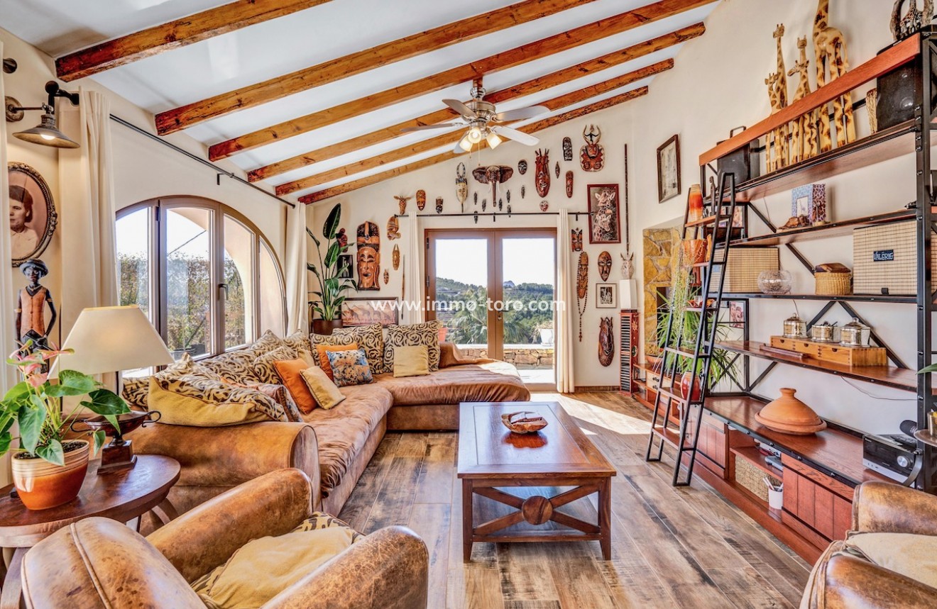 Resale - Country Houses - Fincas - Benissa - Partida Llenes