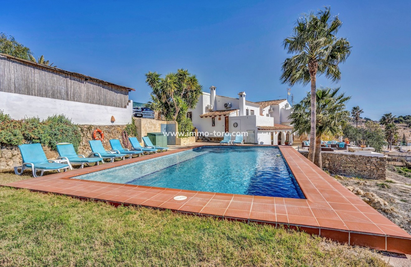 Resale - Country Houses - Fincas - Benissa - Partida Llenes