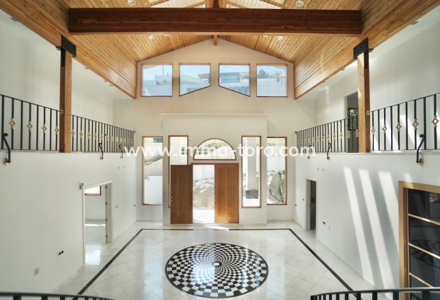 Resale - Villas - Benhavis - El Paraiso Alto