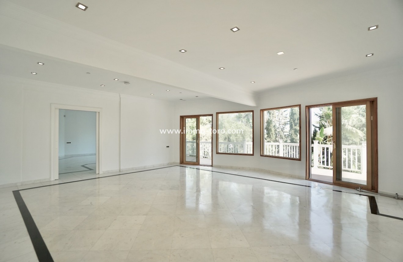 Resale - Villas - Benhavis - El Paraiso Alto