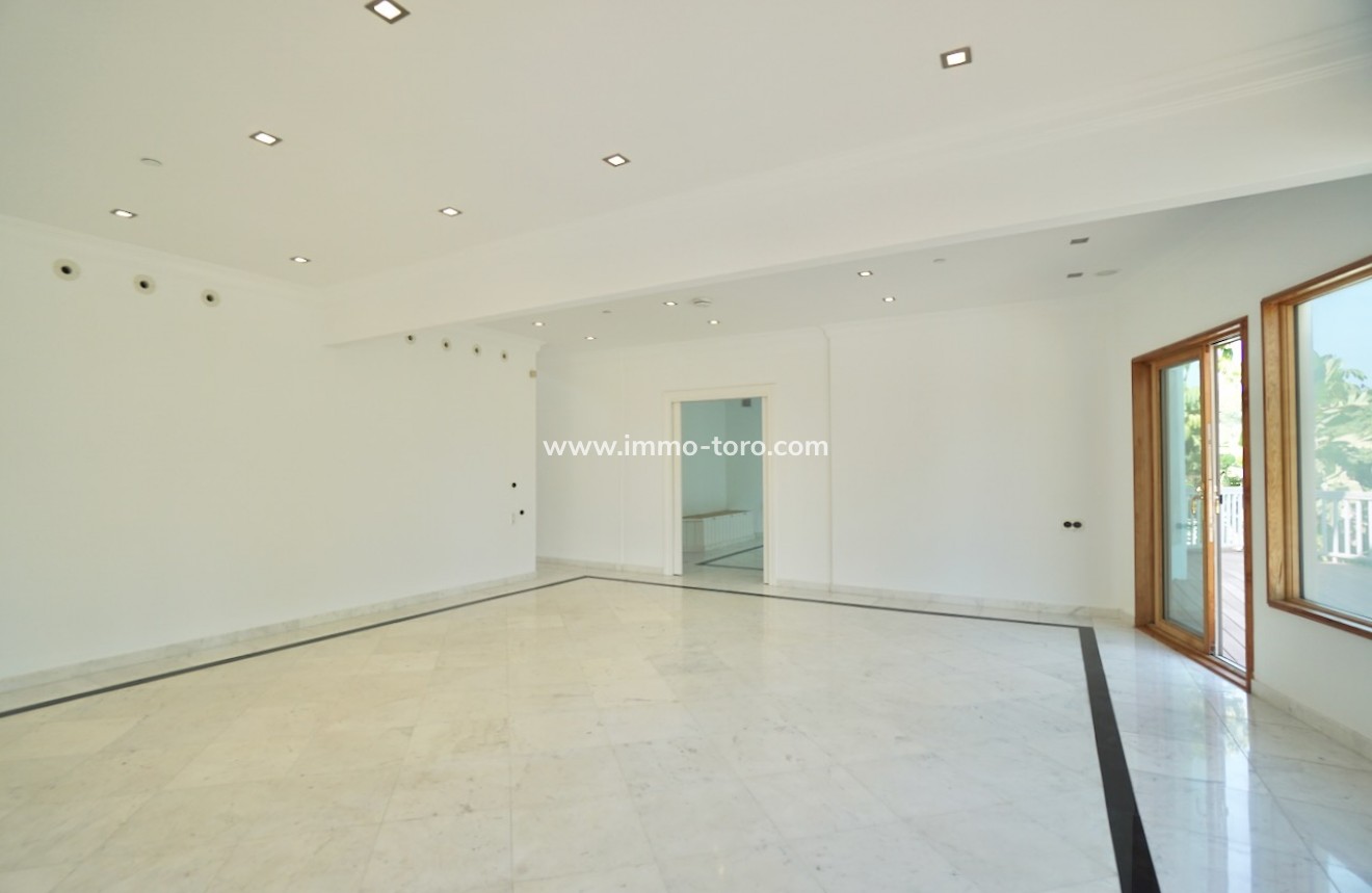 Resale - Villas - Benhavis - El Paraiso Alto