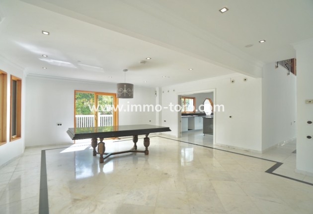 Resale - Villas - Benhavis - El Paraiso Alto