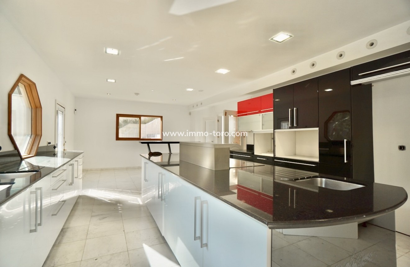 Resale - Villas - Benhavis - El Paraiso Alto