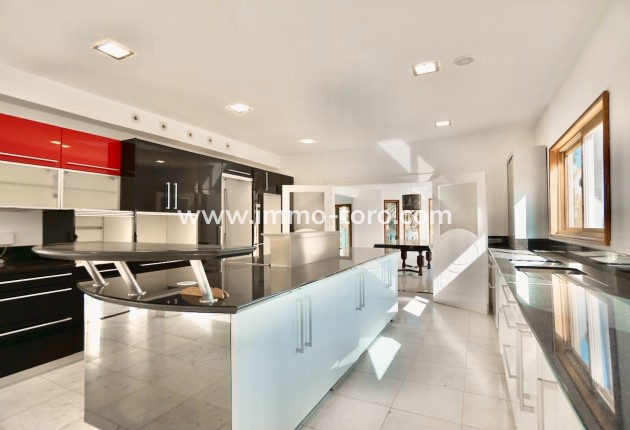 Resale - Villas - Benhavis - El Paraiso Alto