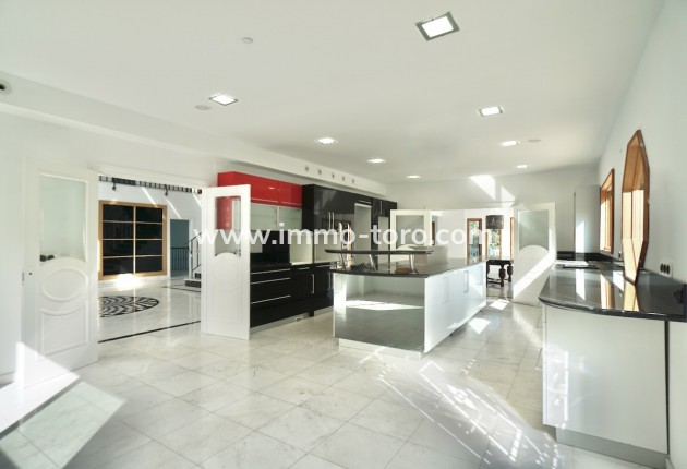 Resale - Villas - Benhavis - El Paraiso Alto