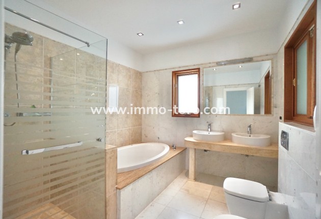 Resale - Villas - Benhavis - El Paraiso Alto