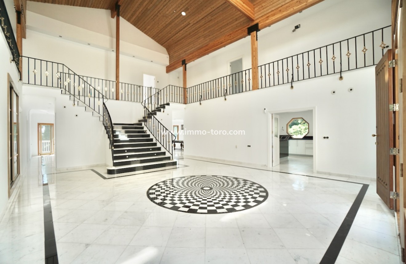 Resale - Villas - Benhavis - El Paraiso Alto