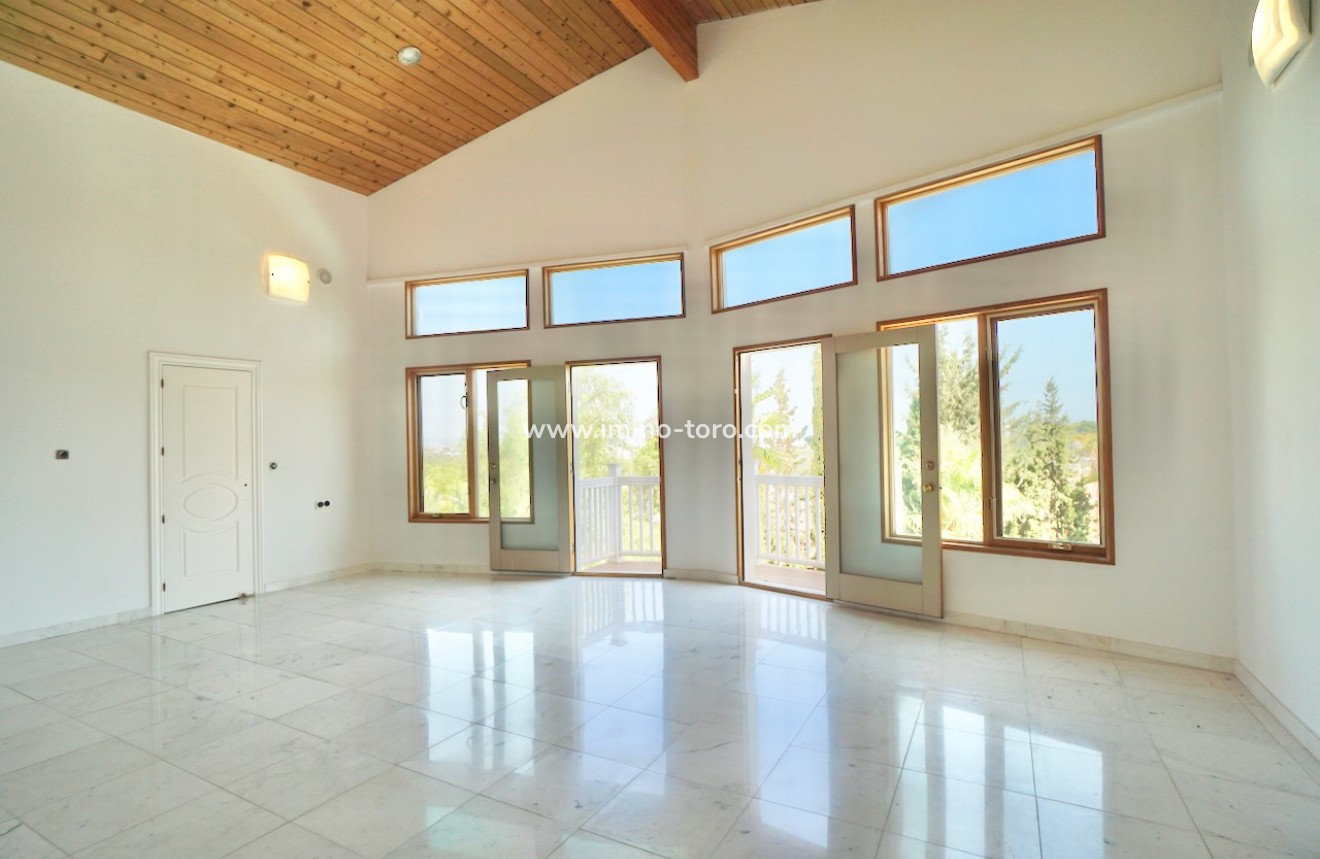 Resale - Villas - Benhavis - El Paraiso Alto