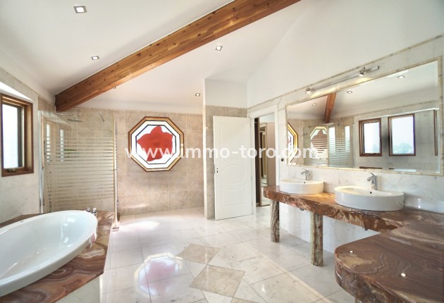 Resale - Villas - Benhavis - El Paraiso Alto