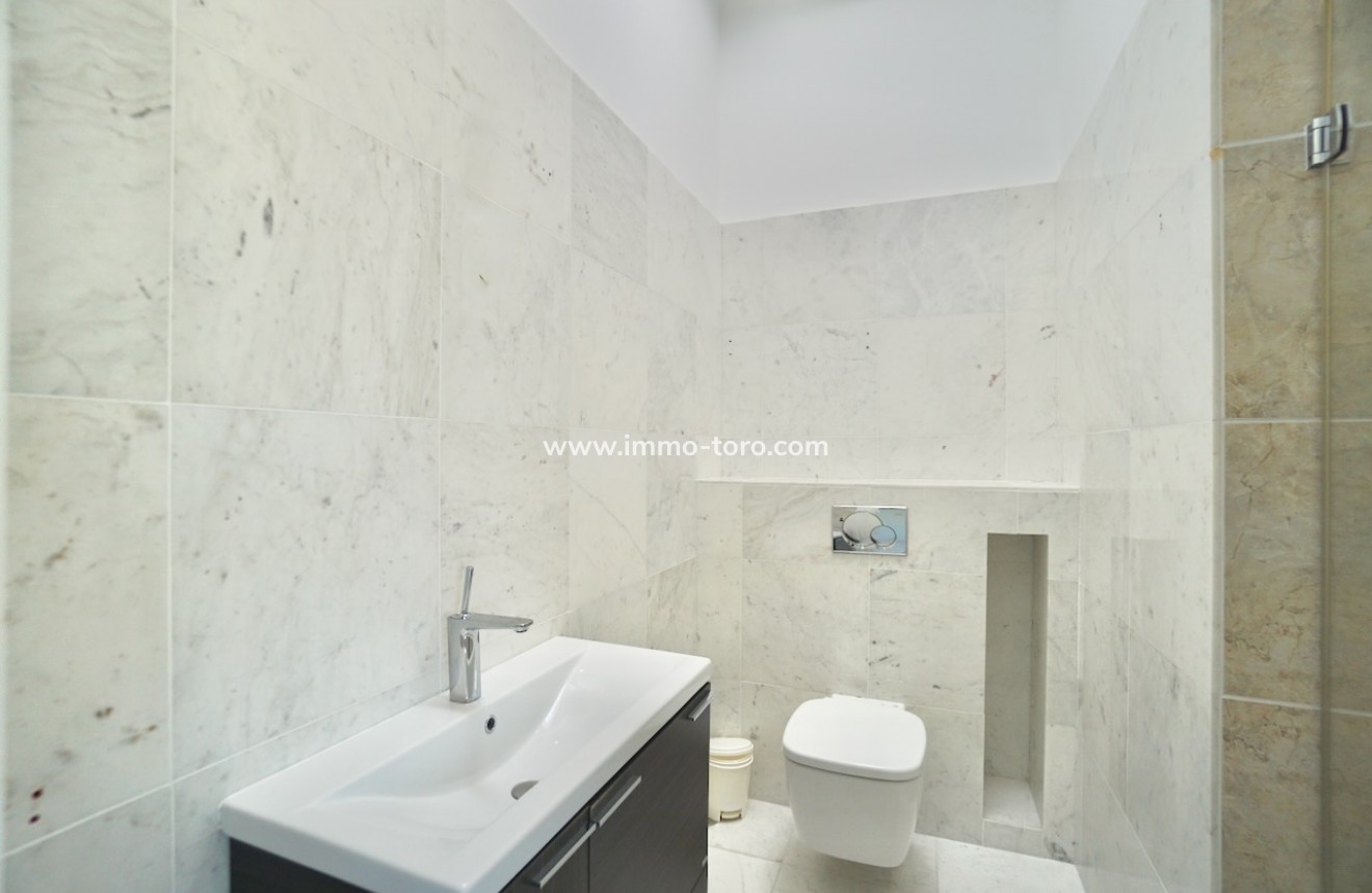 Resale - Villas - Benhavis - El Paraiso Alto