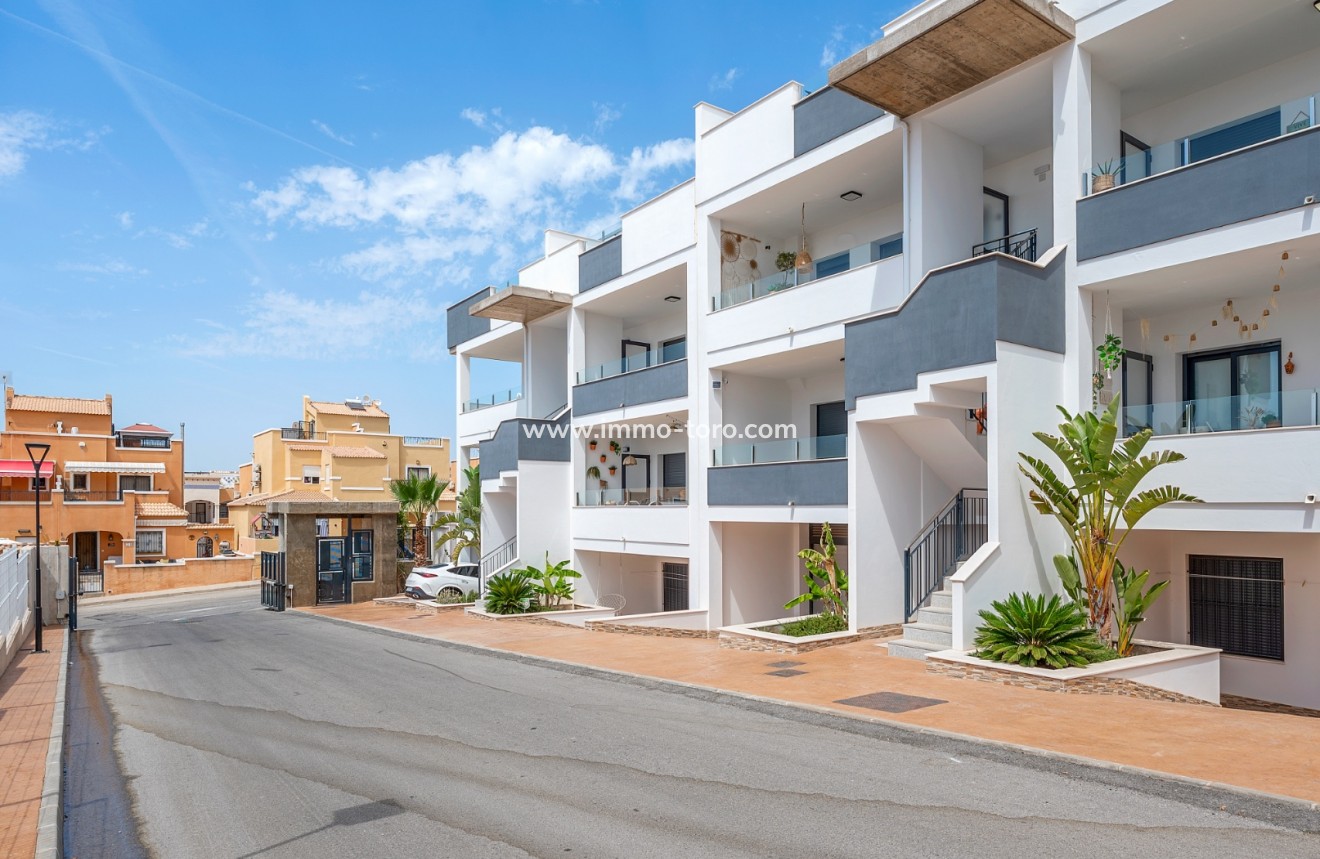 Resale - Apartment - Torrevieja - Los Altos