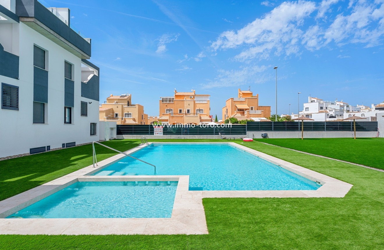 Resale - Apartment - Torrevieja - Los Altos
