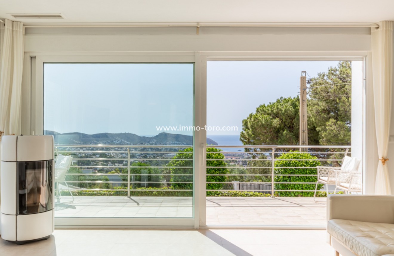 Resale - Villa - Moraira - Benimeit