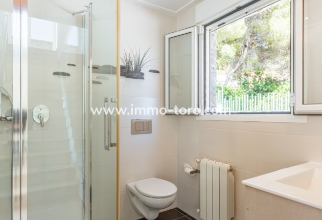 Resale - Villa - Moraira - Benimeit