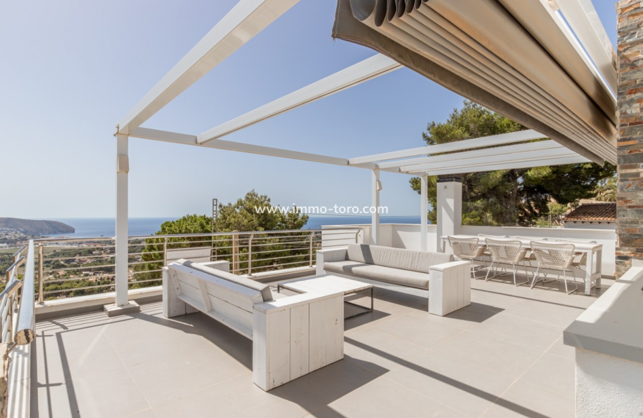 Resale - Villa - Moraira - Benimeit