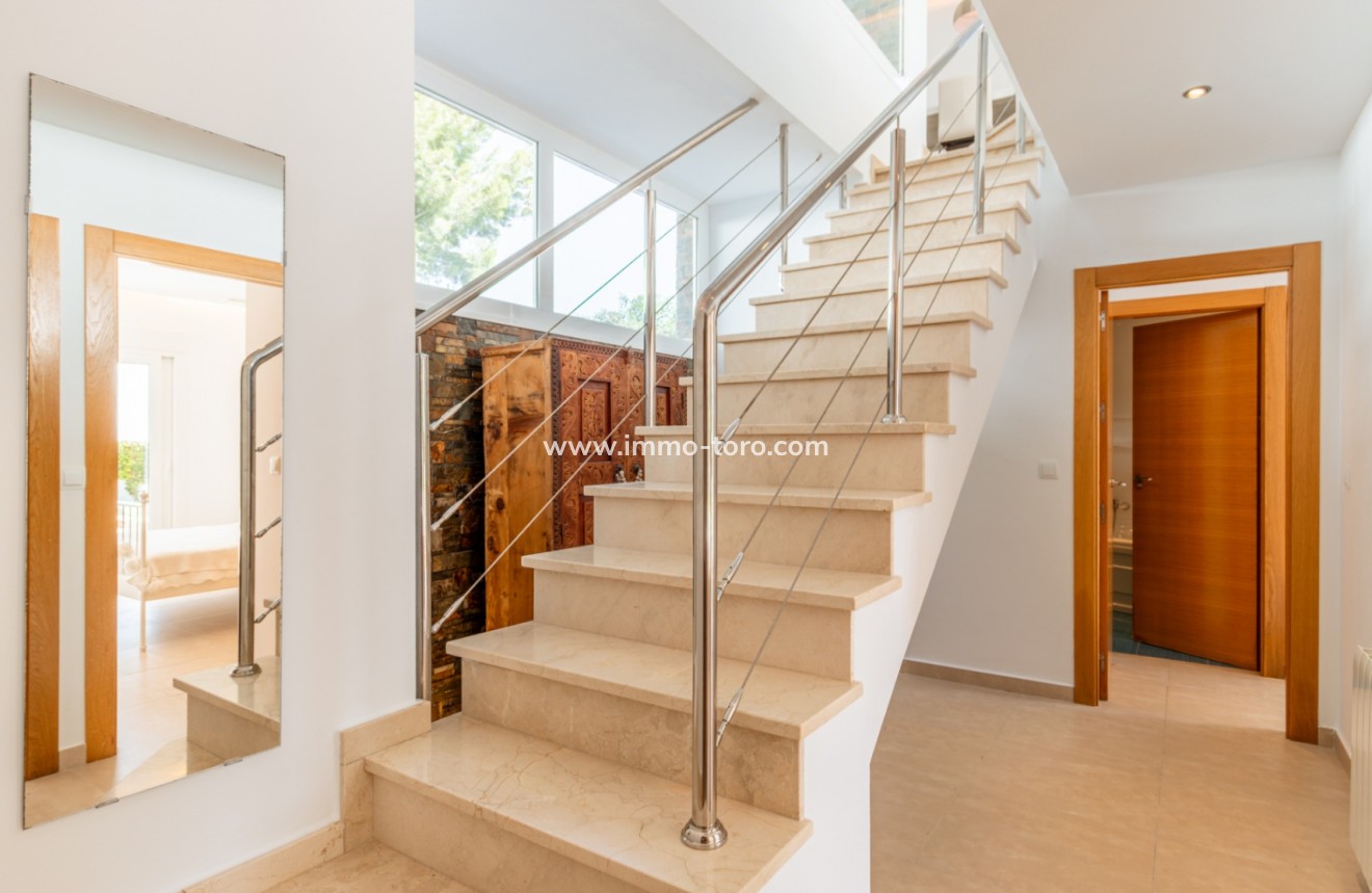 Resale - Villa - Moraira - Benimeit