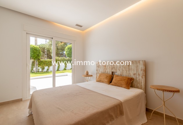 Resale - Villa - Moraira - Benimeit