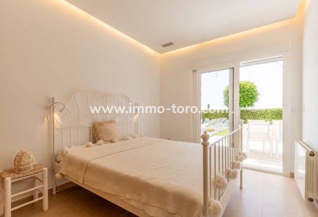 Resale - Villa - Moraira - Benimeit