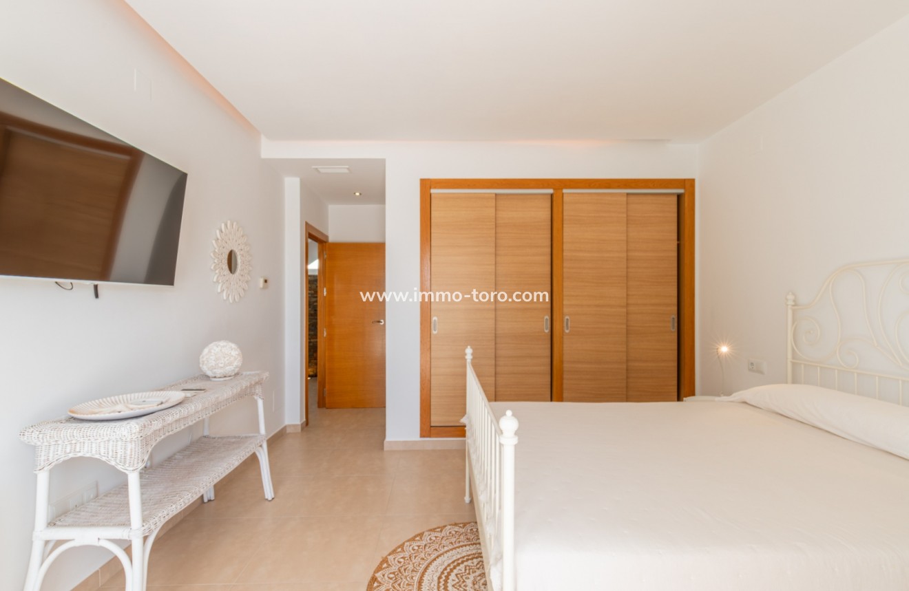 Resale - Villa - Moraira - Benimeit