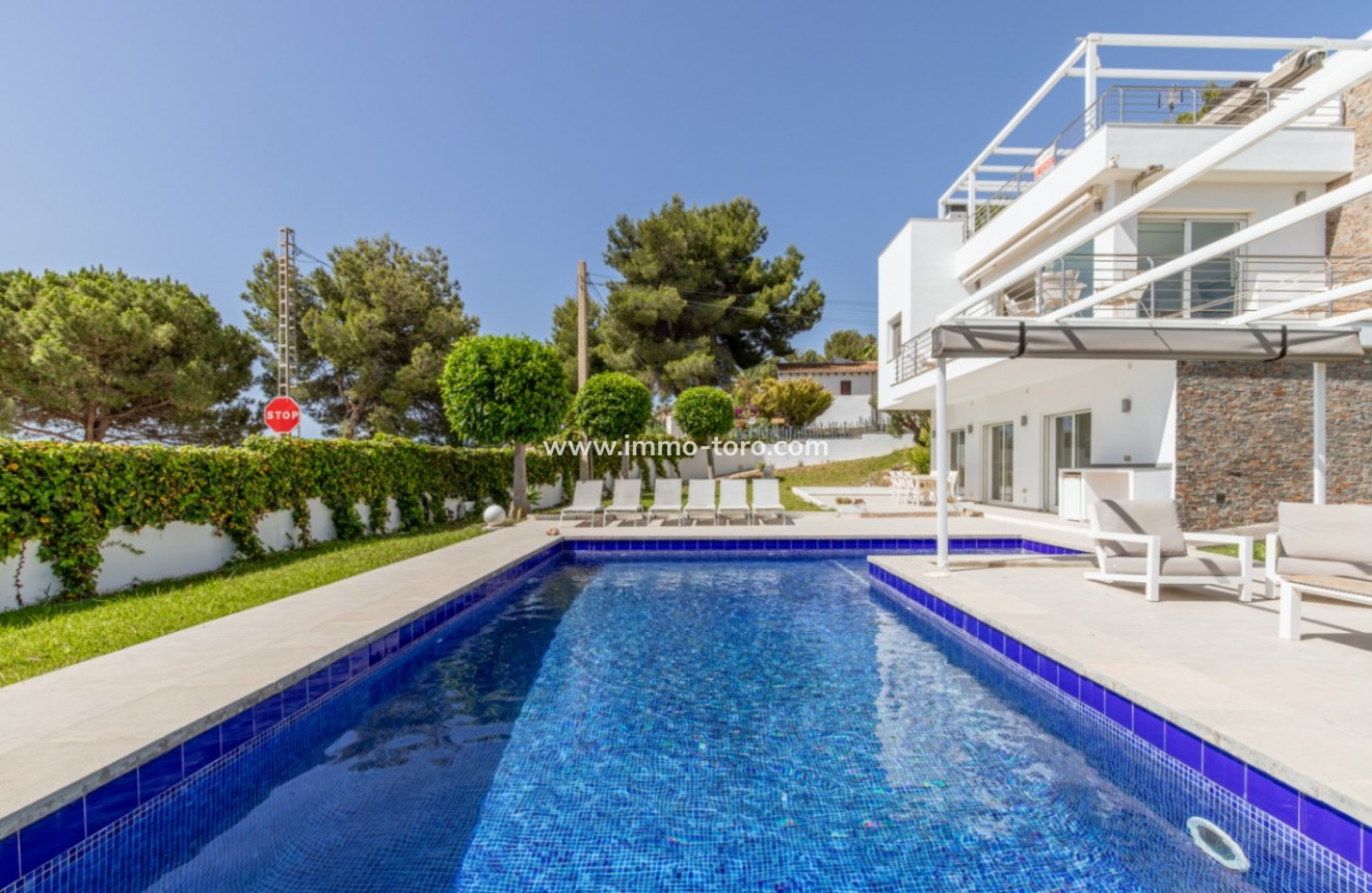 Resale - Villa - Moraira - Benimeit