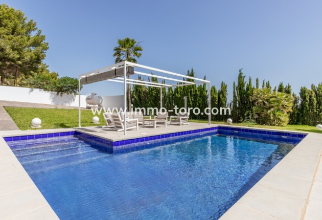Resale - Villa - Moraira - Benimeit