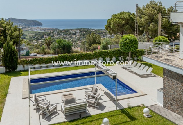 Resale - Villa - Moraira - Benimeit