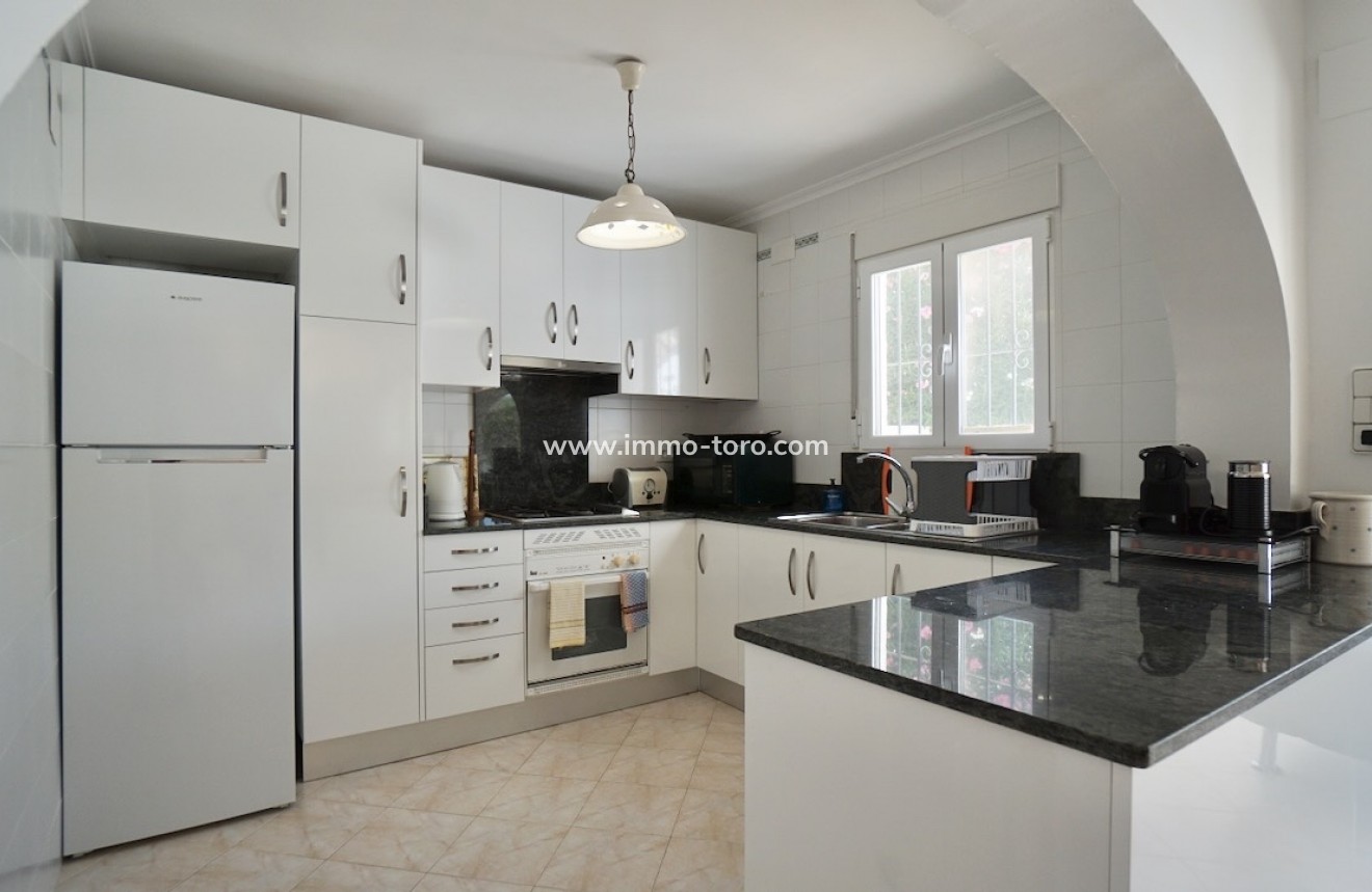 Herverkoop - Villa - Benissa - Punta Estrella