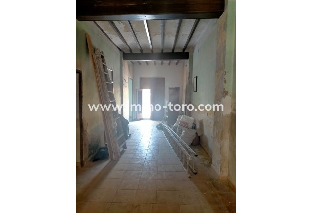 Resale - town_house - Ondara