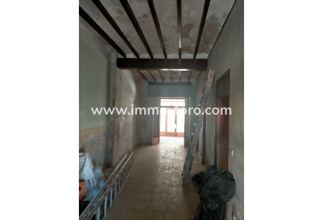 Resale - town_house - Ondara
