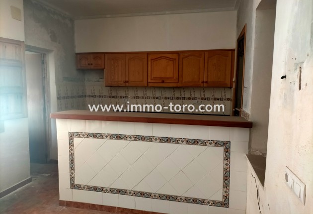 Resale - town_house - Ondara