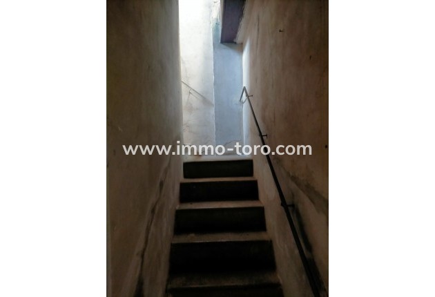 Resale - town_house - Ondara