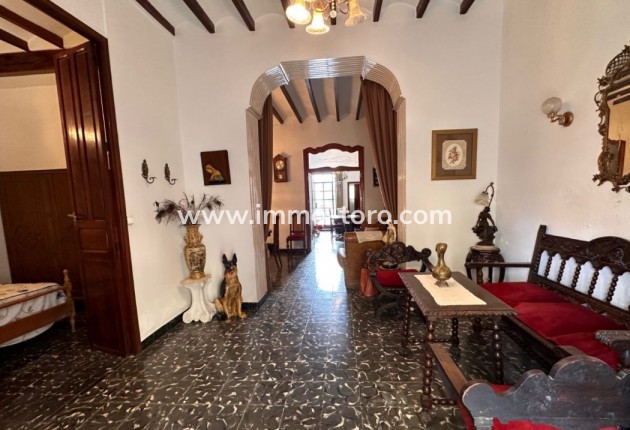 Herverkoop - town_house - Sagra
