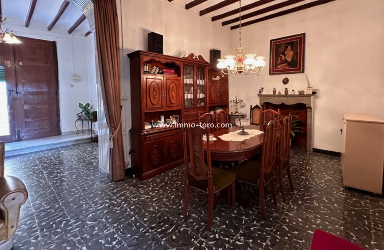 Herverkoop - town_house - Sagra