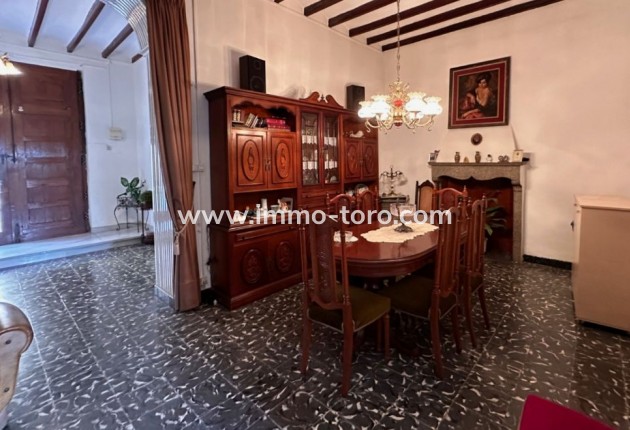 Herverkoop - town_house - Sagra