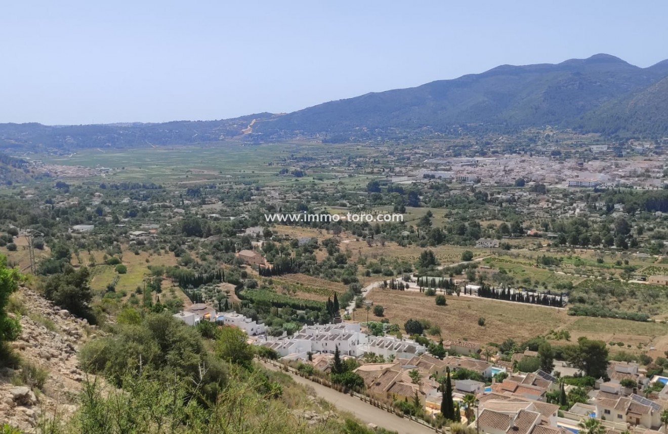 Resale - terrain - Jalón