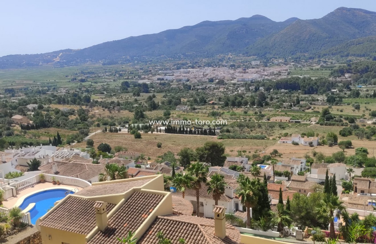 Resale - terrain - Jalón