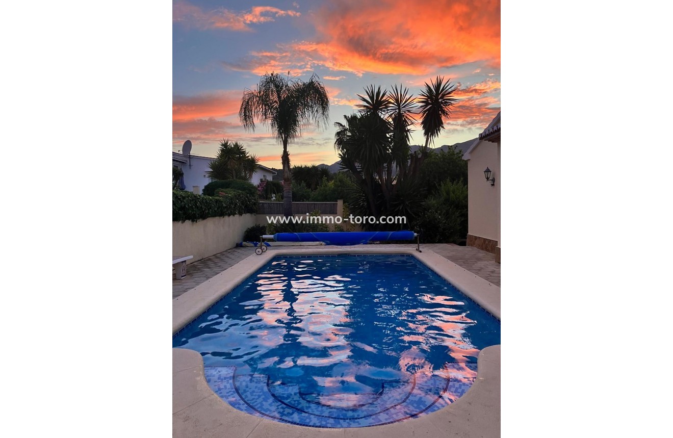 Venta - Villa / Chalet - Orba