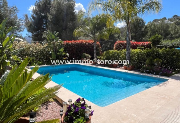 Resale - Villa - Alcalalí