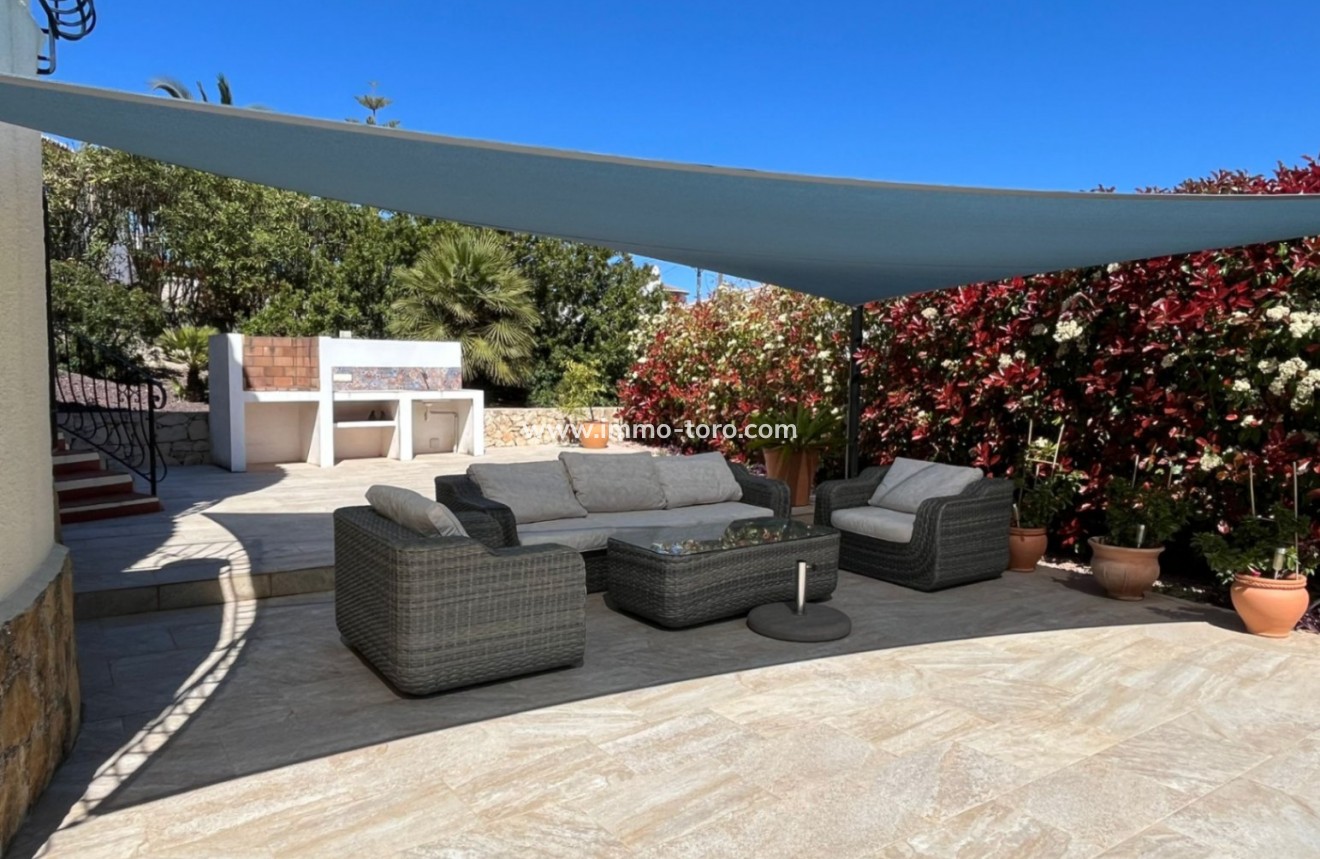 Resale - Villa - Alcalalí