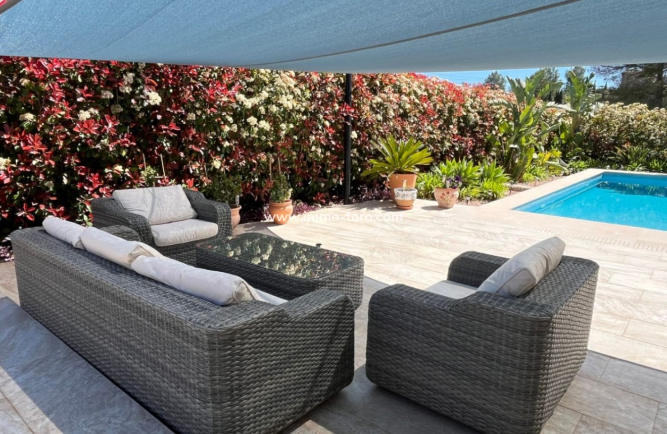 Resale - Villa - Alcalalí