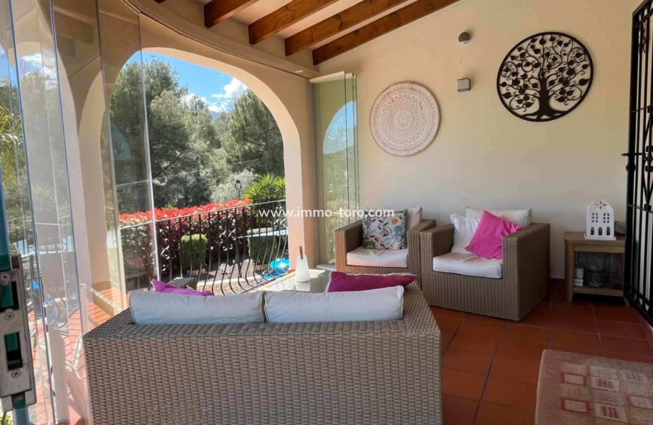 Resale - Villa - Alcalalí