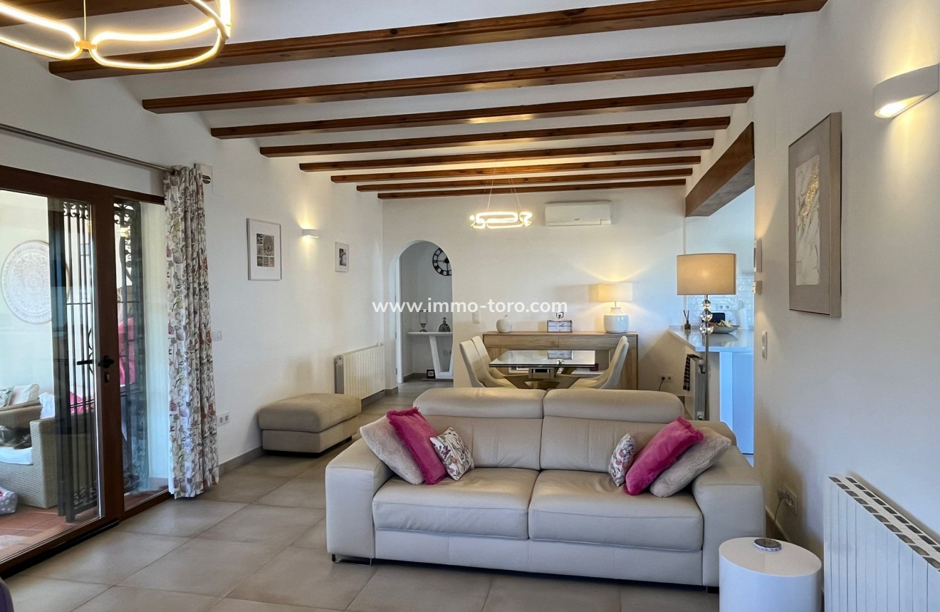 Resale - Villa - Alcalalí