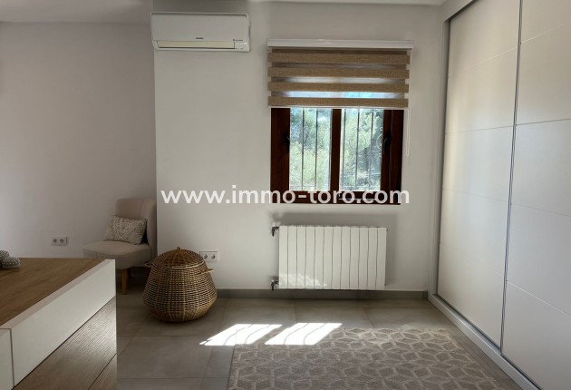 Resale - Villa - Alcalalí