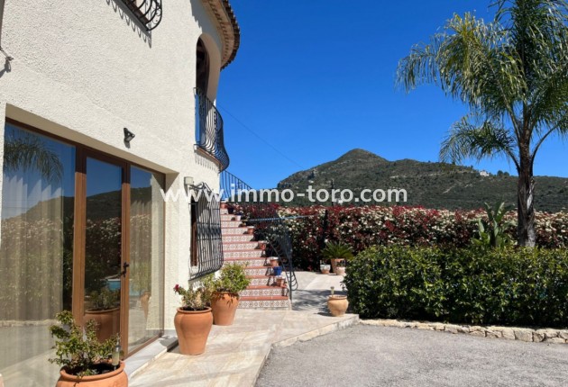 Resale - Villa - Alcalalí