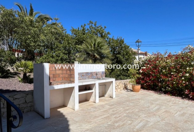 Resale - Villa - Alcalalí