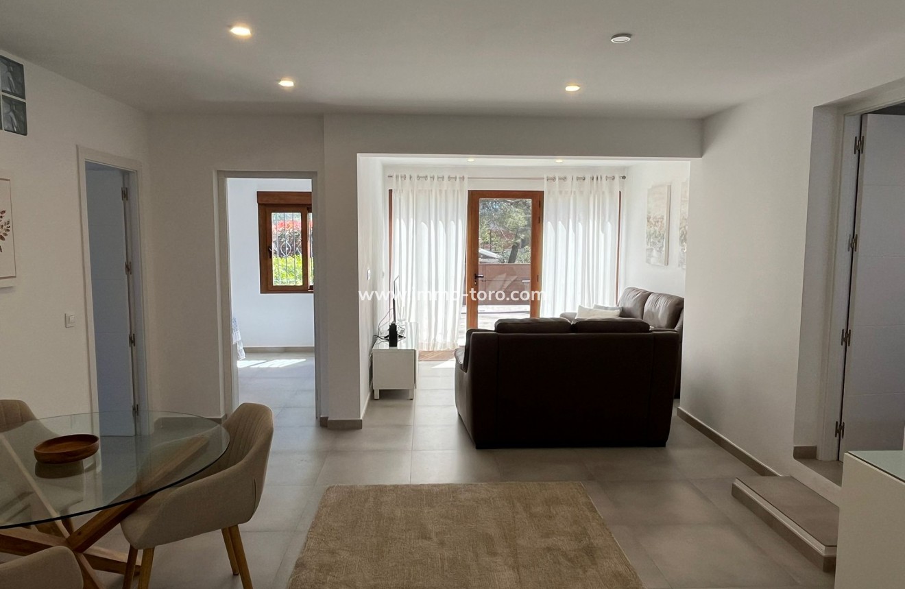 Resale - Villa - Alcalalí