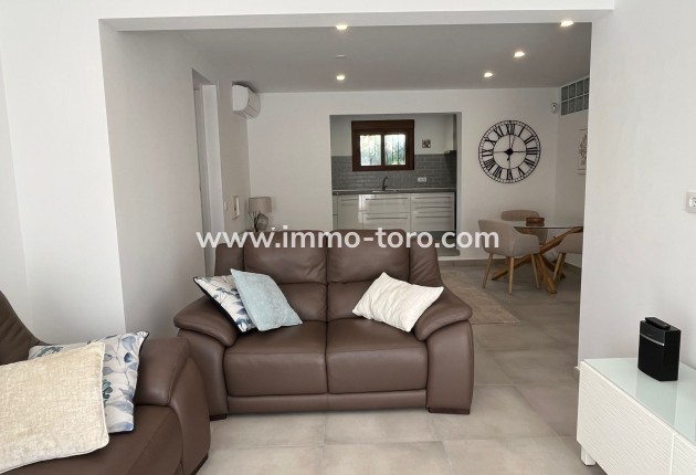 Resale - Villa - Alcalalí
