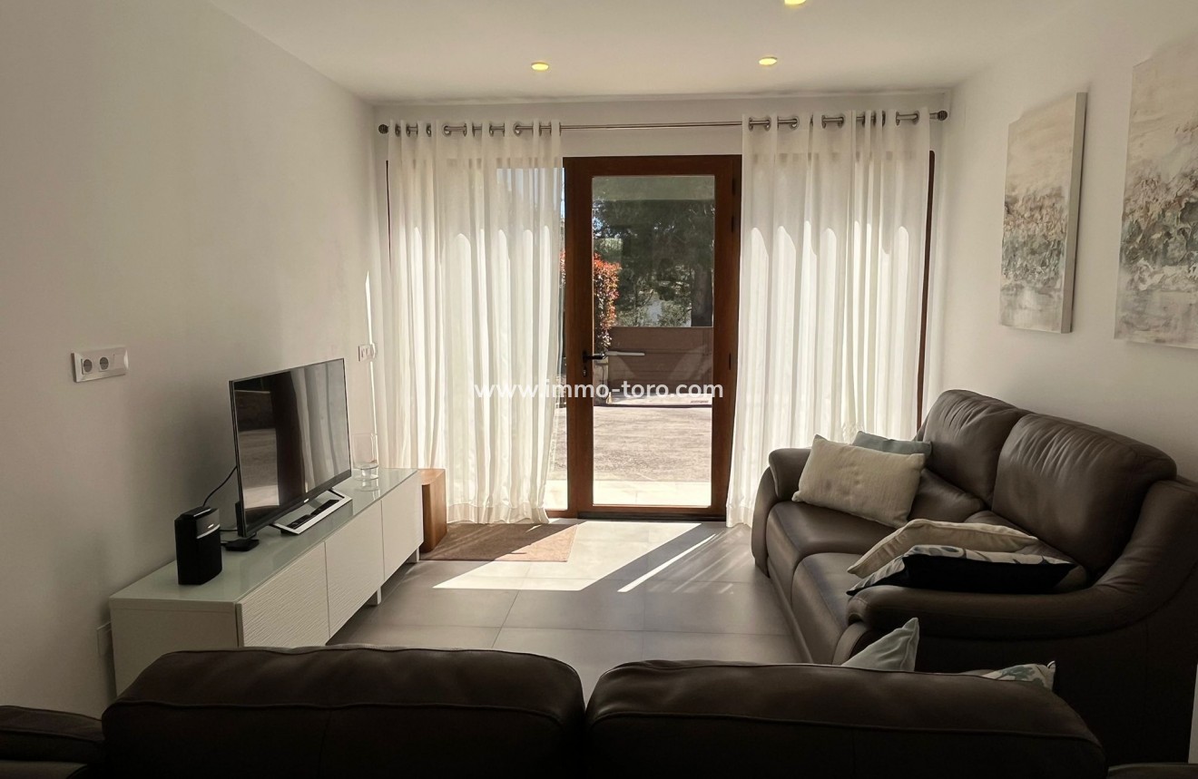 Resale - Villa - Alcalalí