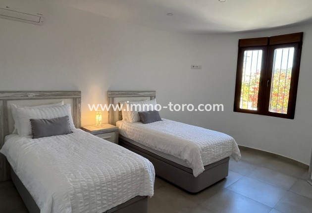Resale - Villa - Alcalalí
